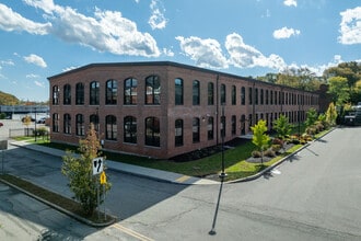 Lincoln Lofts in Lincoln, RI - Building Photo - Building Photo