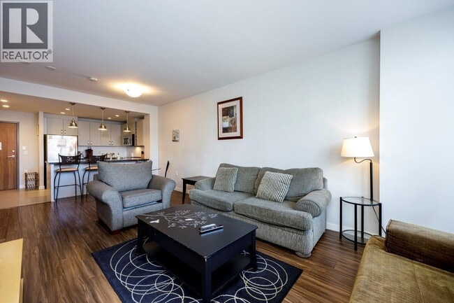 property at 215 W 1st St