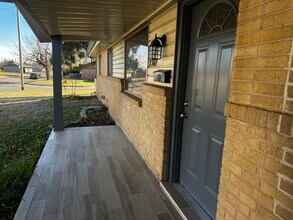 2701 SW 65th St in Oklahoma City, OK - Foto de edificio - Building Photo