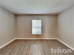 6130 Dolostone Dr in Lakeland, FL - Building Photo - Building Photo