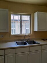 1600 El Toro Dr in Bakersfield, CA - Building Photo - Building Photo