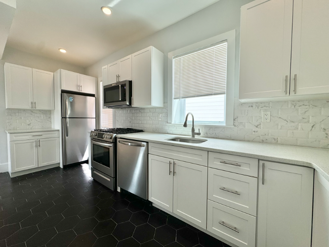 301 Hancock St in Boston, MA - Building Photo - Building Photo