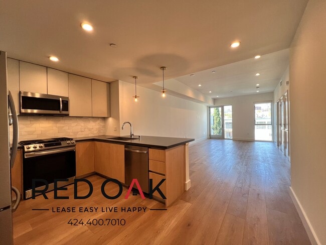 property at 1001 N Fairfax Ave