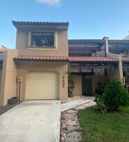 9805 Costa Del Sol Blvd in Doral, FL - Building Photo