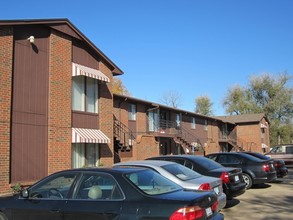 Watson Park Apartments in Wichita, KS - Building Photo - Building Photo