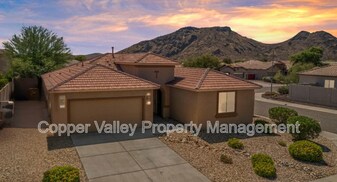5511 W Desperado Way in Phoenix, AZ - Building Photo