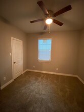 1535 E Elmore Ave in Dallas, TX - Building Photo - Building Photo