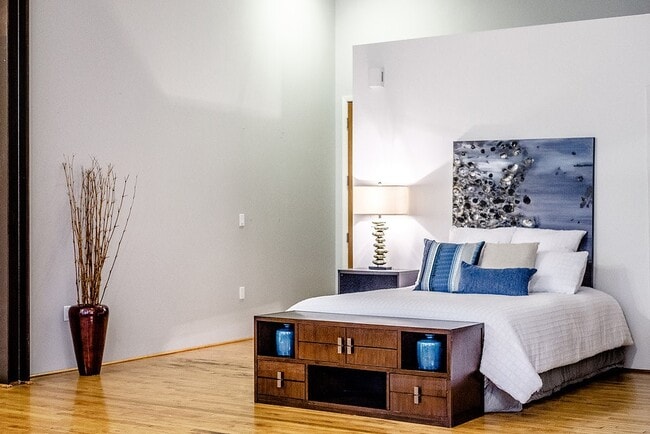 property at 1312 Live Oak St