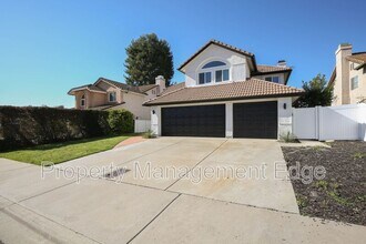 25153 Vista Oriente in Murrieta, CA - Building Photo - Building Photo