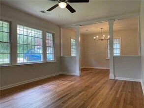 349 Laquita Dr SE in Atlanta, GA - Building Photo - Building Photo