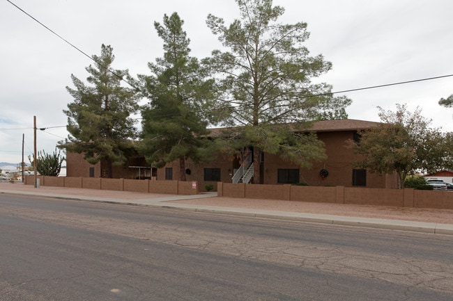 21 S Willow St in Florence, AZ - Foto de edificio - Building Photo