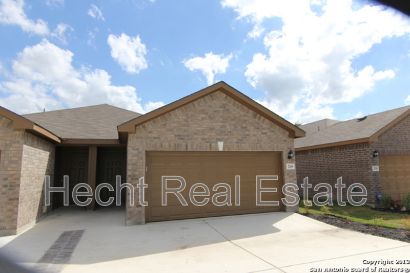 262 Rosalie Dr in New Braunfels, TX - Building Photo