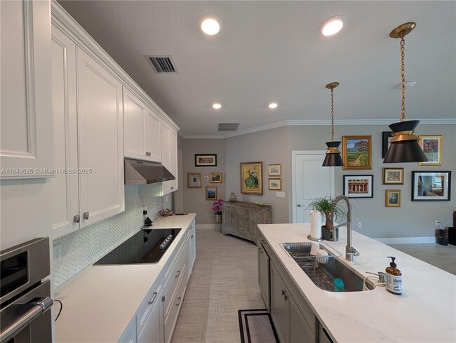 8226 NW 79th Ave