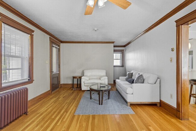 40 Cottage Park Rd, Unit 1 in Winthrop, MA - Foto de edificio - Building Photo