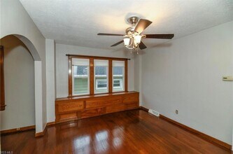 1539 Hillcrest St in Akron, OH - Building Photo - Building Photo