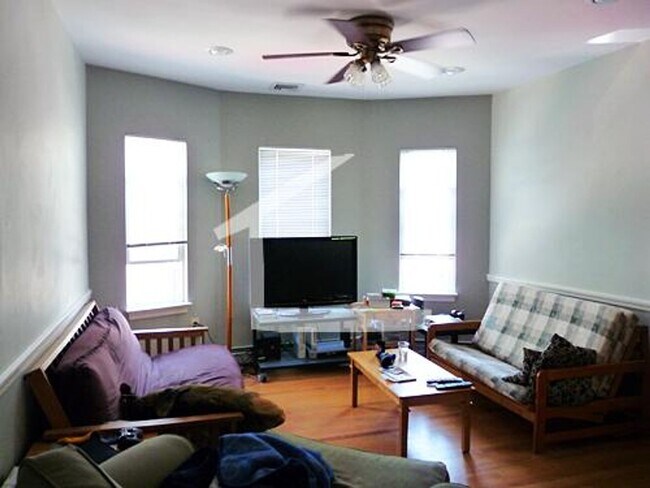 25 Raymond St in Boston, MA - Building Photo - Building Photo