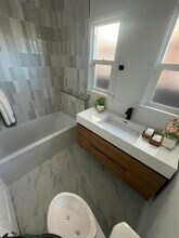 1930 Magnolia Ave in Long Beach, CA - Building Photo - Building Photo