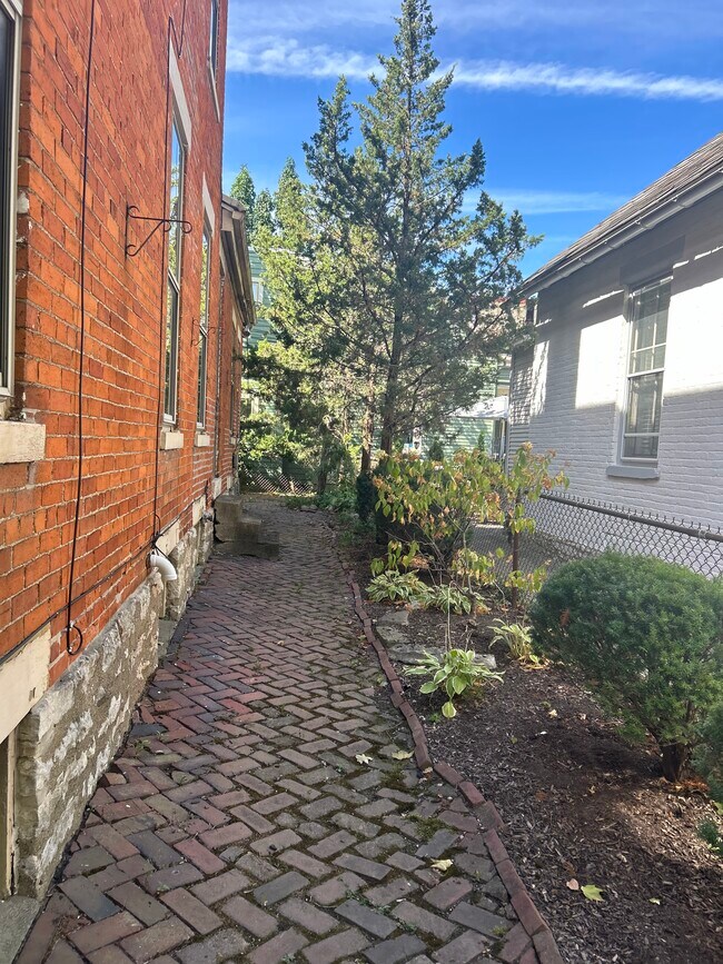 118 E Kossuth St, Unit 118 East Kossuth St in Columbus, OH - Building Photo - Building Photo
