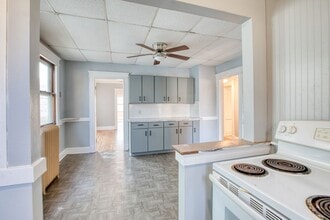 226 Ledgeside Ave in Waterbury, CT - Foto de edificio - Building Photo