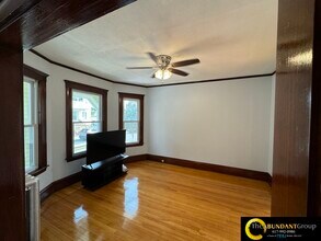 10 Minnesota Ave in Somerville, MA - Building Photo - Building Photo