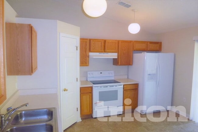 property at 3556 Alec Dr