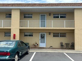 2135 N Courtenay Pkwy in Merritt Island, FL - Building Photo