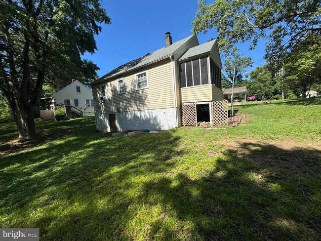 property at 516 Wyne Dr