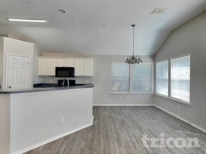 7260 Specklebelly Ln in Fort Worth, TX - Building Photo - Building Photo
