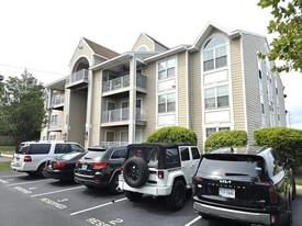 2236 Lesner Crescent in Virginia Beach, VA - Building Photo