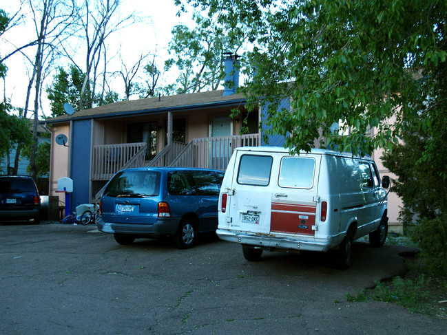 839 Bennett Ave in Colorado Springs, CO - Building Photo - Building Photo