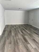 9219 N 28th St in Tampa, FL - Building Photo - Building Photo
