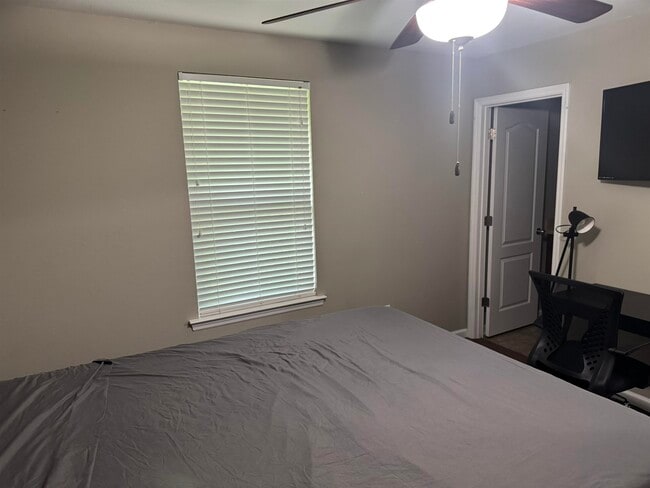 3356 Fort Collins Ln in Tallahassee, FL - Building Photo - Building Photo
