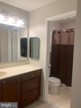 5700 Chapman Mill Dr in North Bethesda, MD - Building Photo - Building Photo