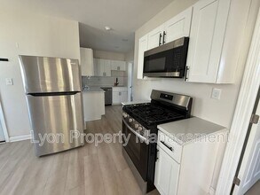 204 Chapin Ave in Providence, RI - Building Photo - Building Photo