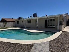 1410 E Verlea Dr in Tempe, AZ - Building Photo