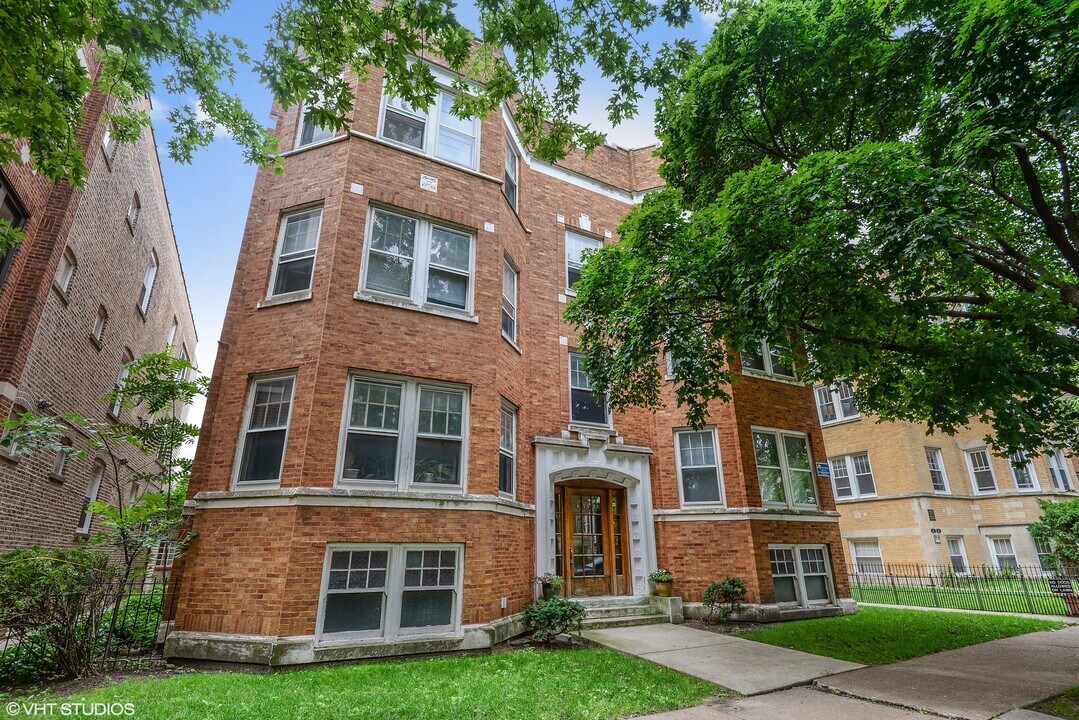 1455 W Summerdale Ave in Chicago, IL - Building Photo