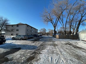 120 Columbia Ave SE in St. Cloud, MN - Building Photo - Building Photo