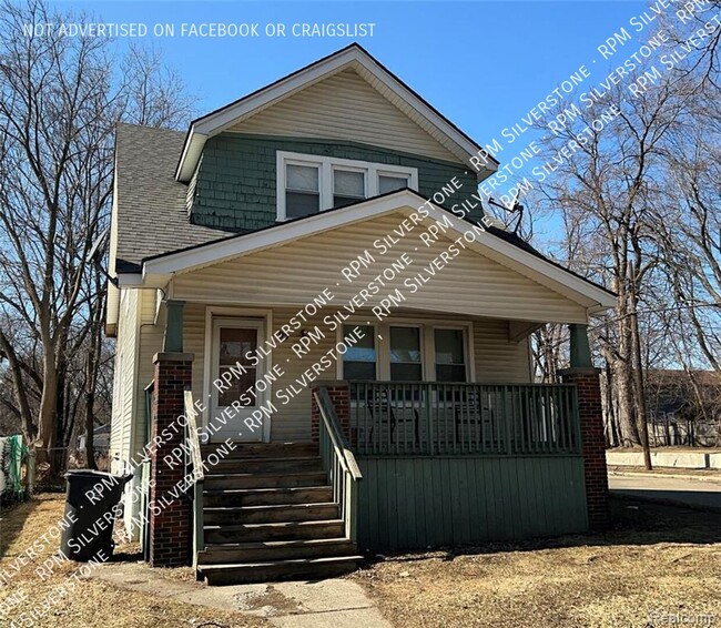 property at 95 Putnam Ave