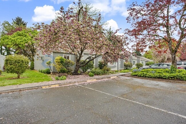 2742 SE 138th Ave in Portland, OR - Building Photo - Building Photo