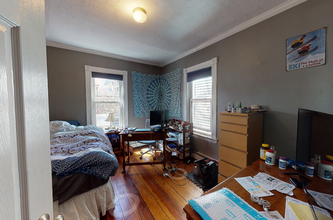 68 Allston St, Unit 1 in Cambridge, MA - Building Photo - Building Photo