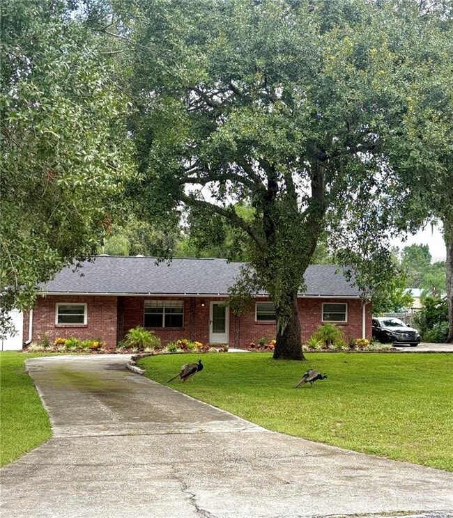 property at 712 Knowles Rd