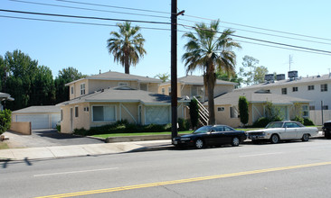 5644-5648 Kester Ave in Van Nuys, CA - Building Photo - Building Photo