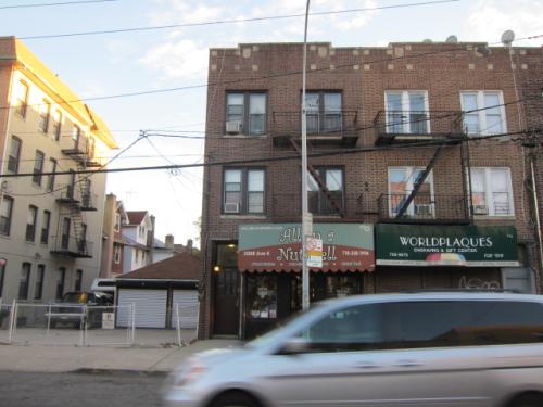 3008 Avenue K in Brooklyn, NY - Foto de edificio