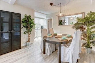 427 S 24th Ave in Hollywood, FL - Building Photo - Building Photo