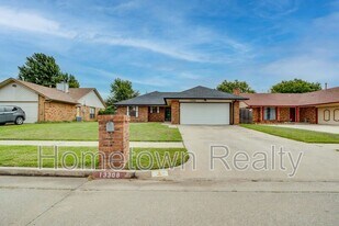 13308 Marsh Ln in Oklahoma City, OK - Building Photo
