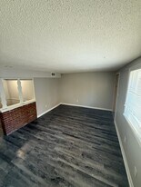 903 1/2 E Frederick St in Independence, MO - Building Photo