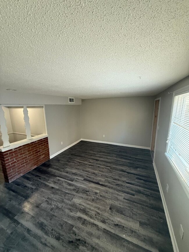 property at 903 1/2 E Frederick St