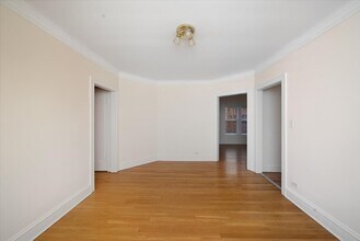 735.5 Hinman Ave in Evanston, IL - Building Photo - Building Photo