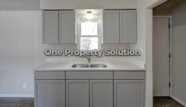 4240 E 13th Ave in Gary, IN - Building Photo - Building Photo