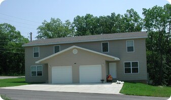 1254 Rock Ridge Ln in Osage Beach, MO - Building Photo